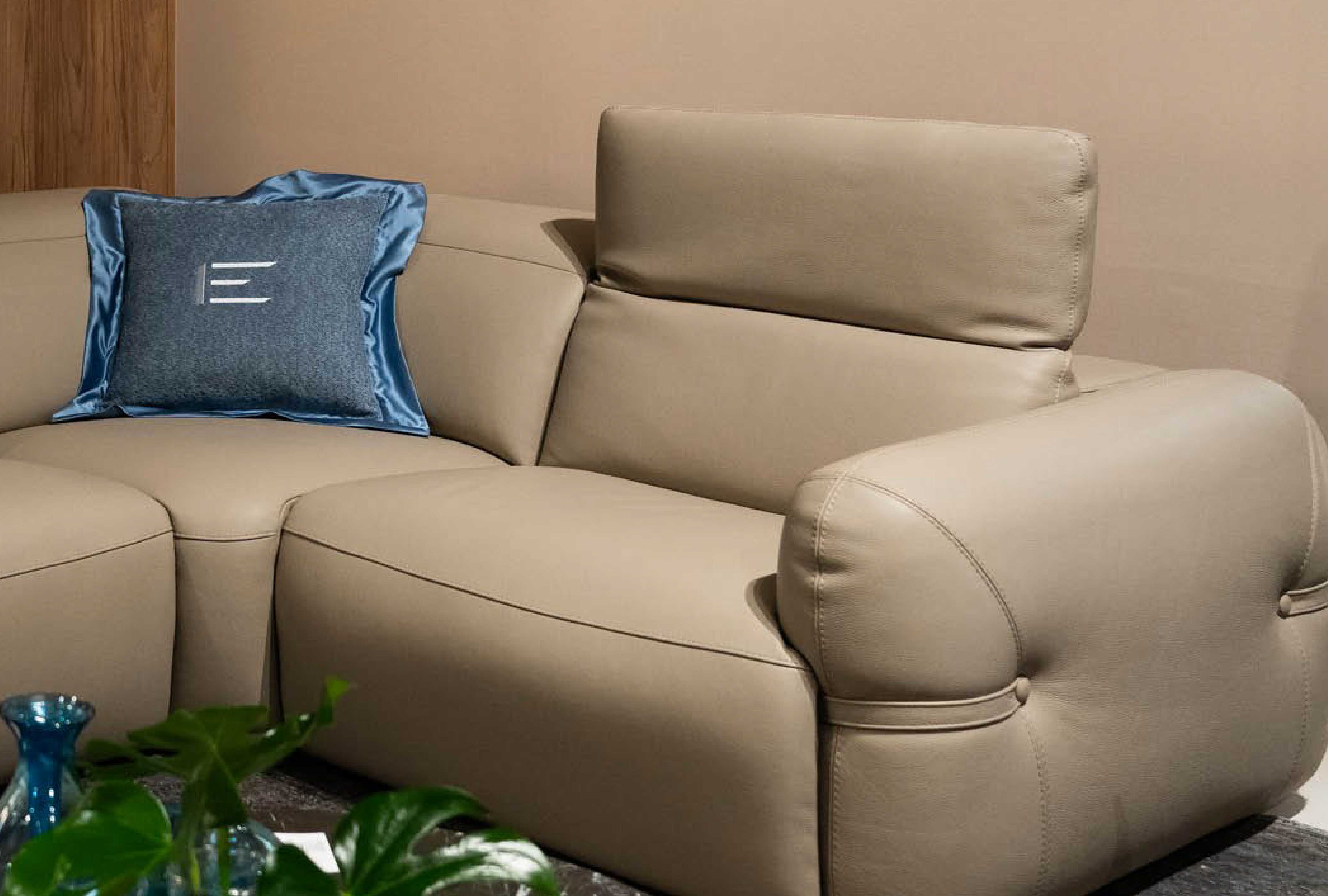 Round-sofa by simplysofas.in